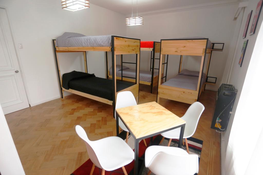 Salvador Hostal & Cafe ซานติอาโก ภายนอก รูปภาพ