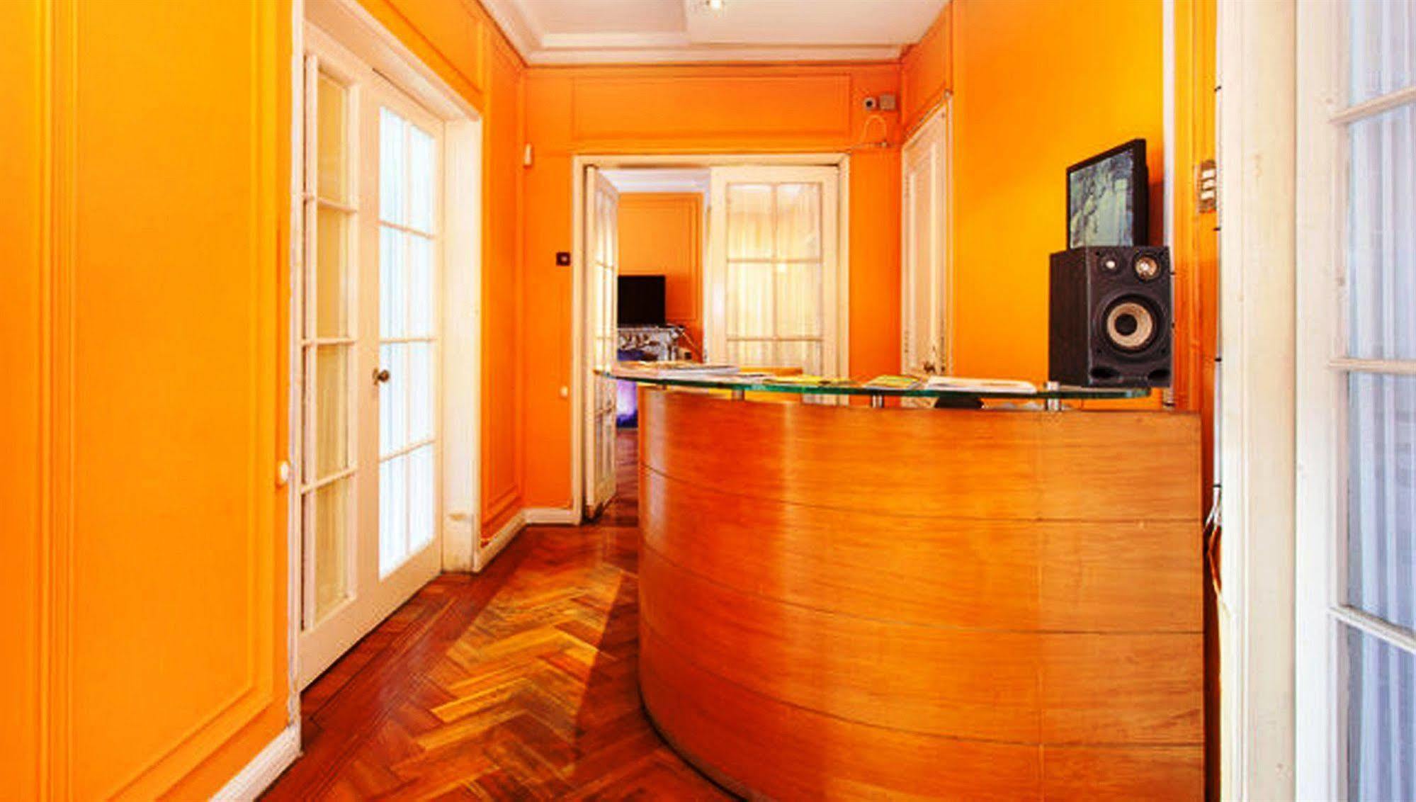 Salvador Hostal & Cafe ซานติอาโก ภายนอก รูปภาพ